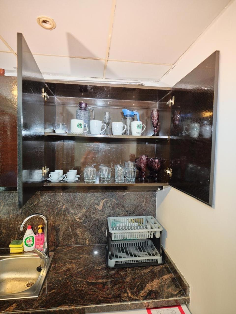 Wonderful Two Bed With Full Marina View Apartment