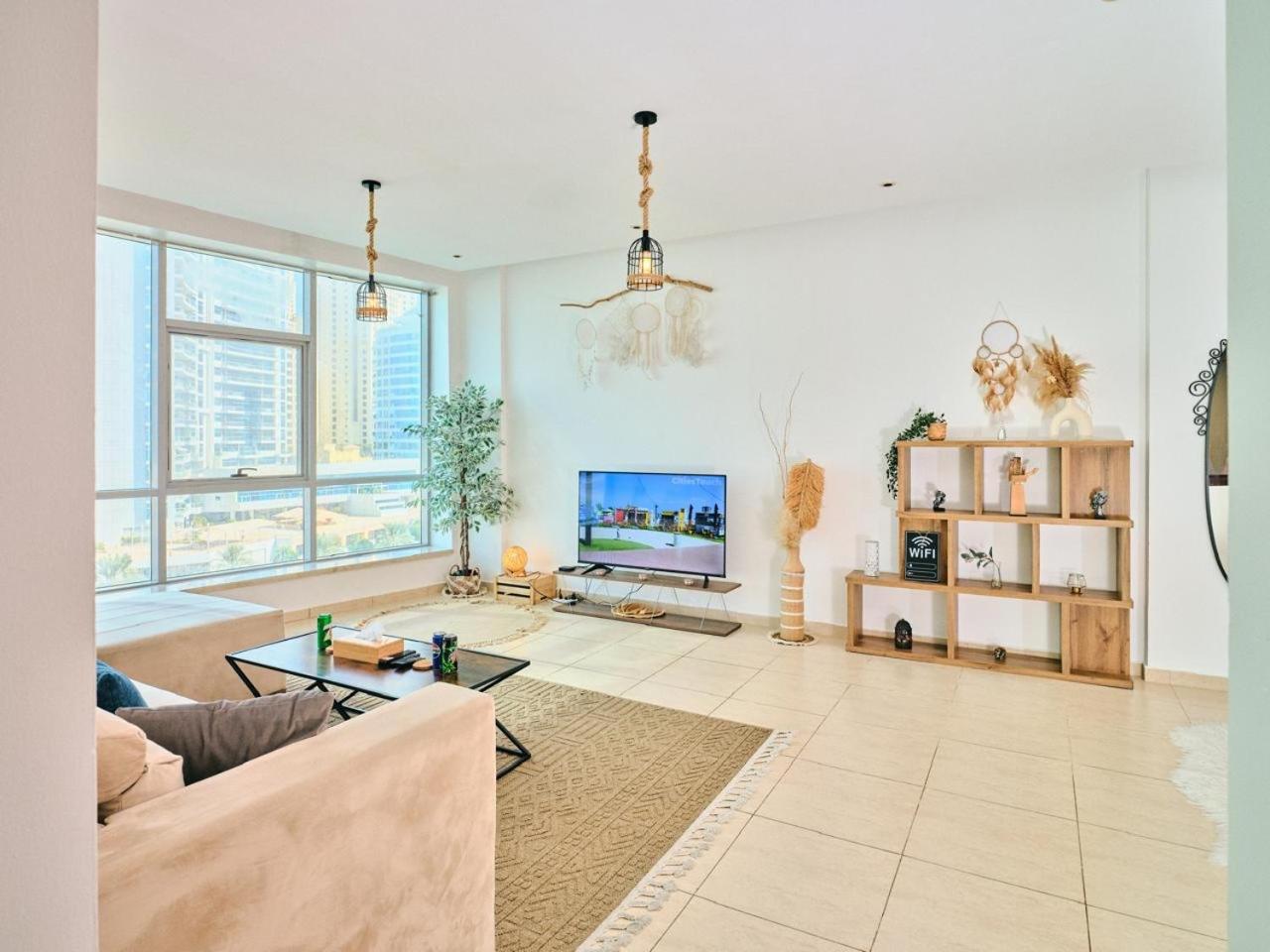 Apartment Wonderful Two Bed With Full Marina View